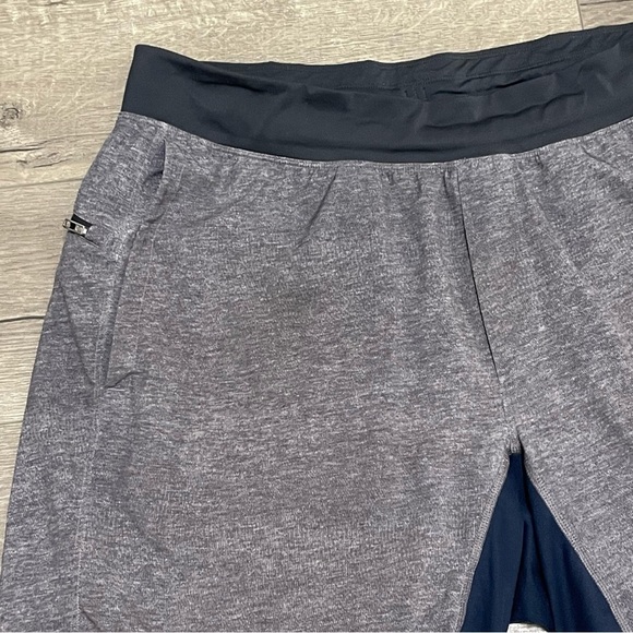 Lululemon T.H.E. Short Gray Mens Large Linerless Inseam 8" Drawstring Sz L - Picture 3 of 9
